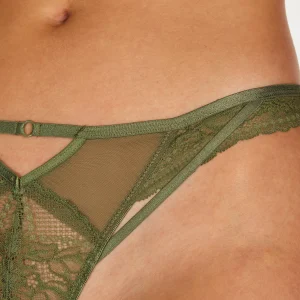 String Tilly 9